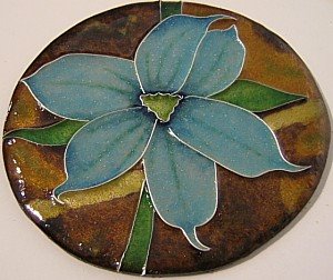 cloisonne flower blue-eye
