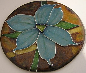 cloisonne flower blue-eye